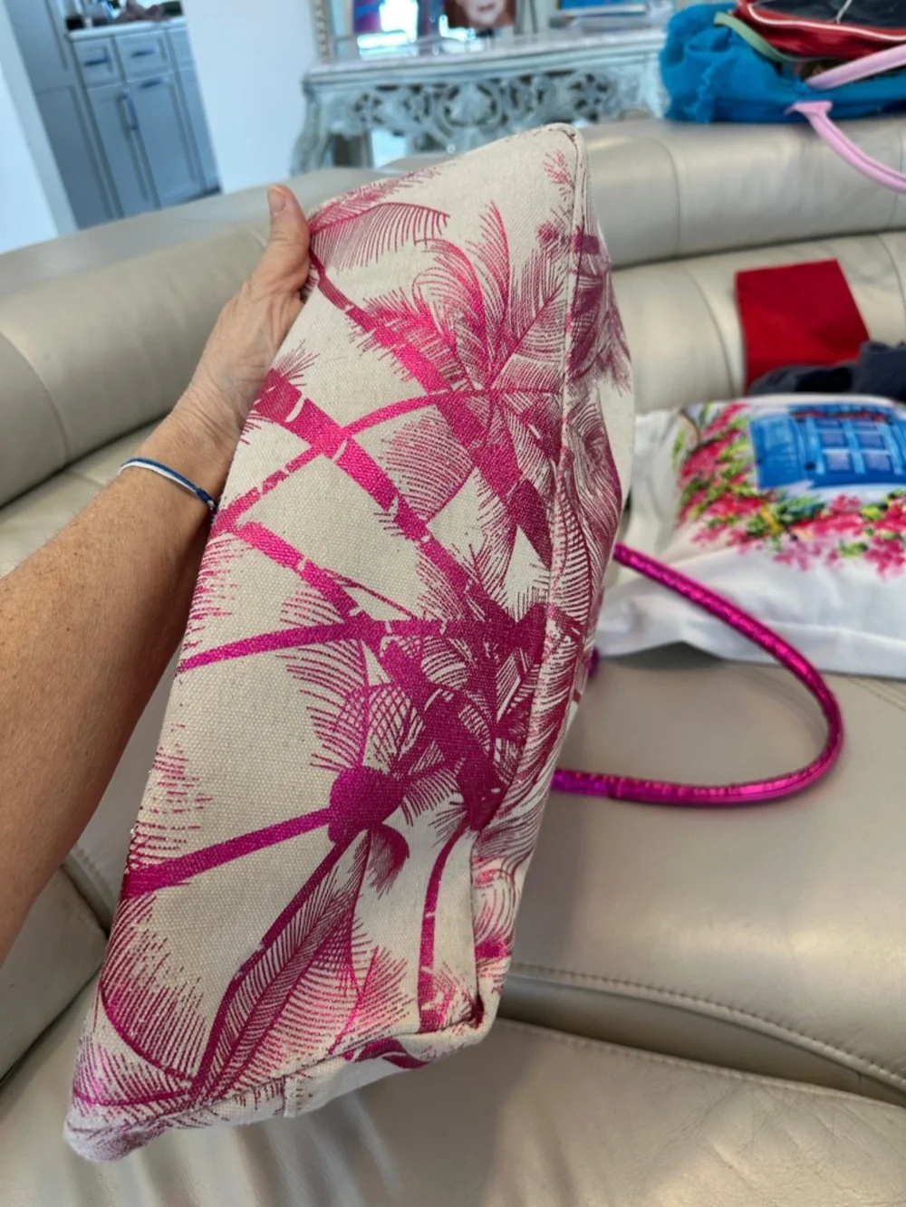 Bahamas Pink Palm-Print Tote Bag - Picture 7 of 7